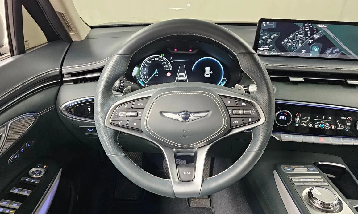 Фото 13 - Genesis GV70