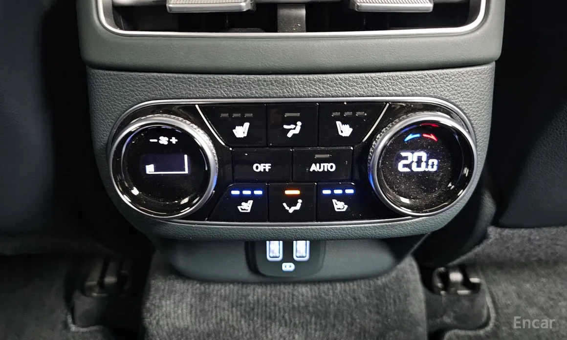 Фото 18 - Genesis GV70