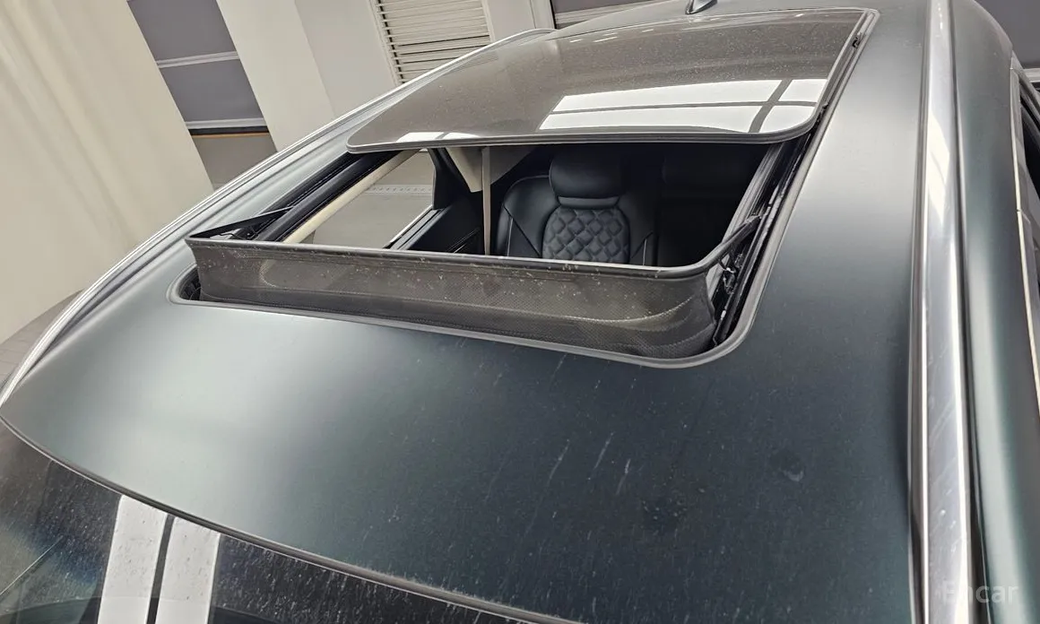 Фото 19 - Genesis GV70