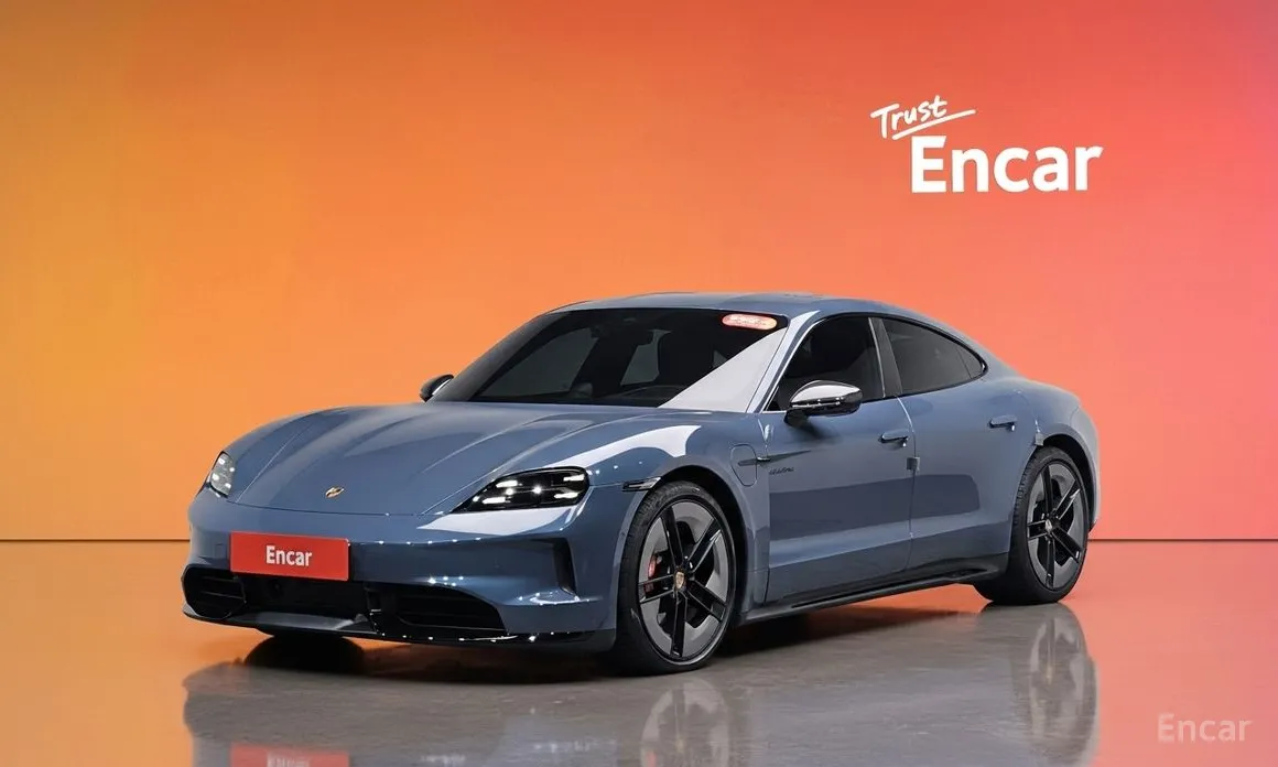 Фото 1 - Porsche Taycan