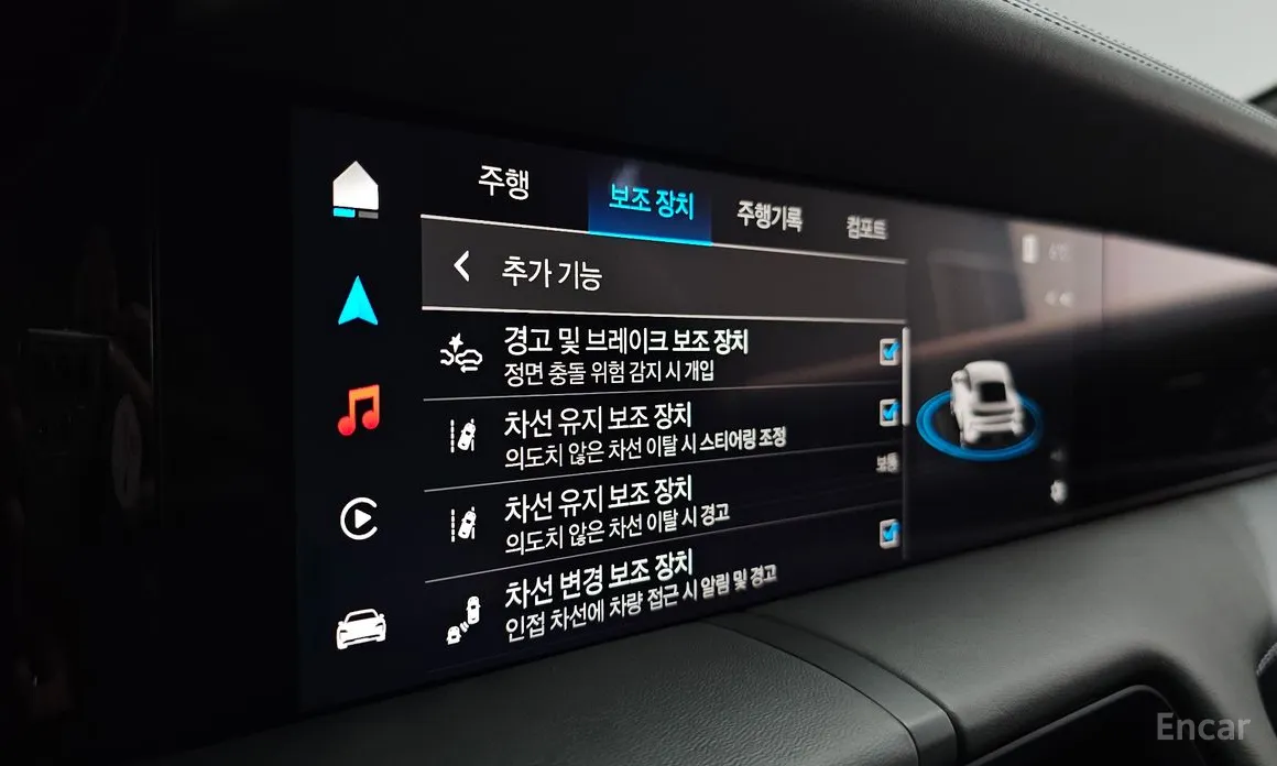 Фото 18 - Porsche Taycan