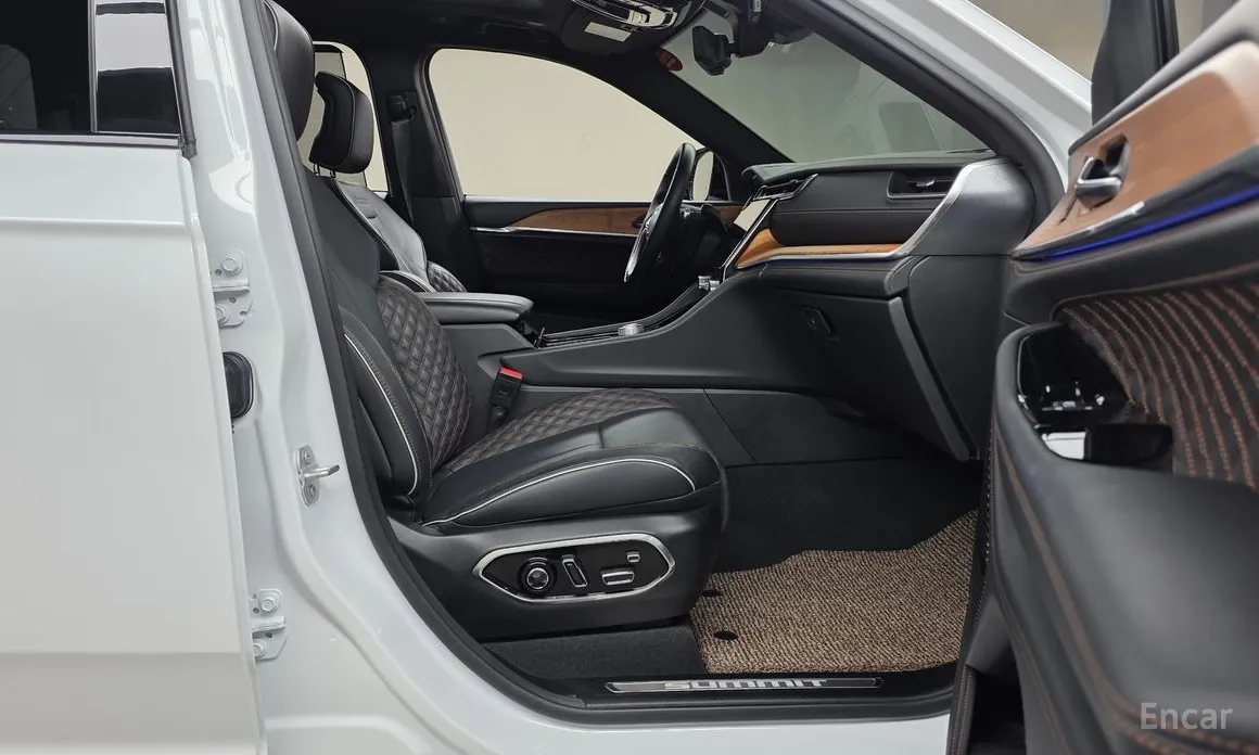 Фото 11 - Jeep Cherokee