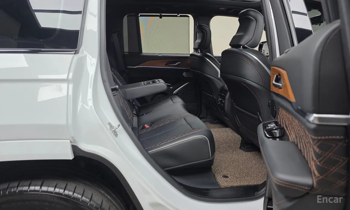 Фото 12 - Jeep Cherokee