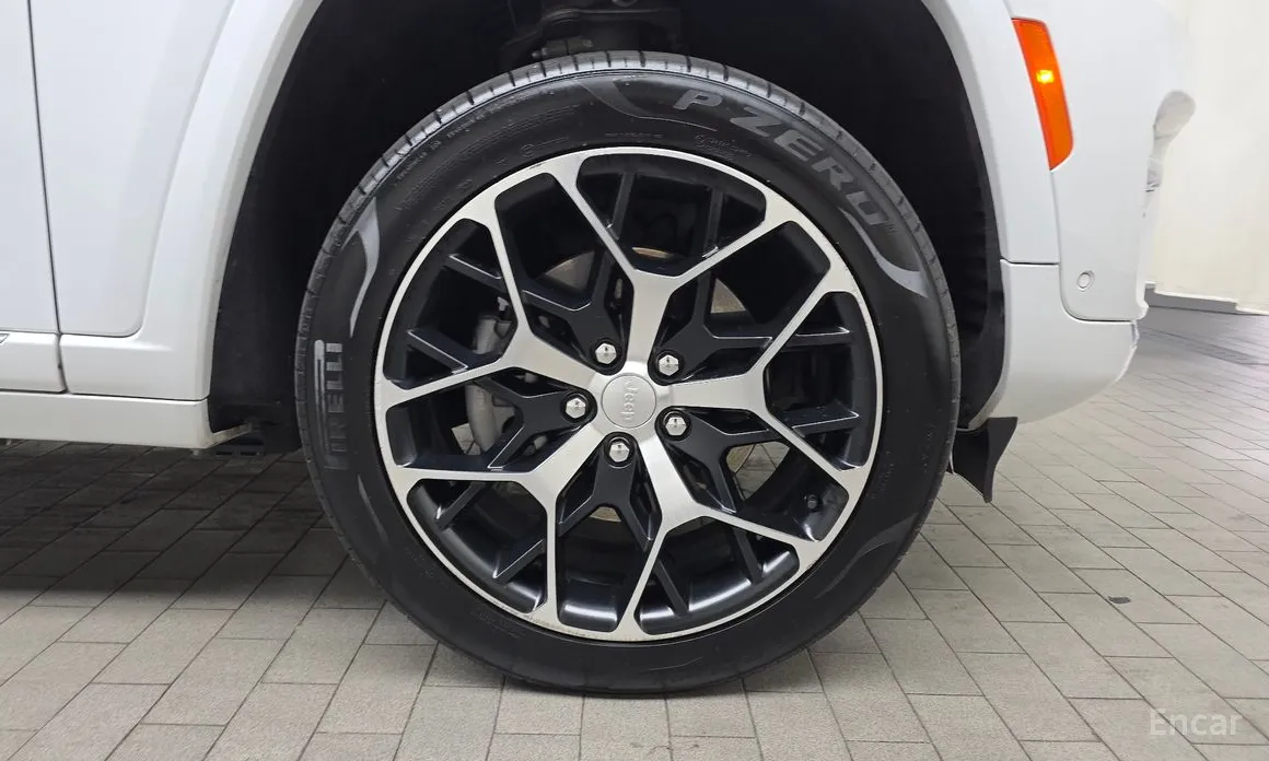 Фото 5 - Jeep Cherokee