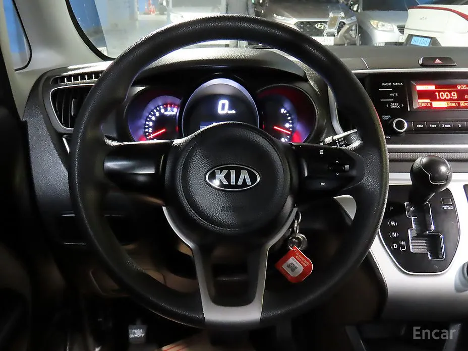 Фото 10 - Kia Ray
