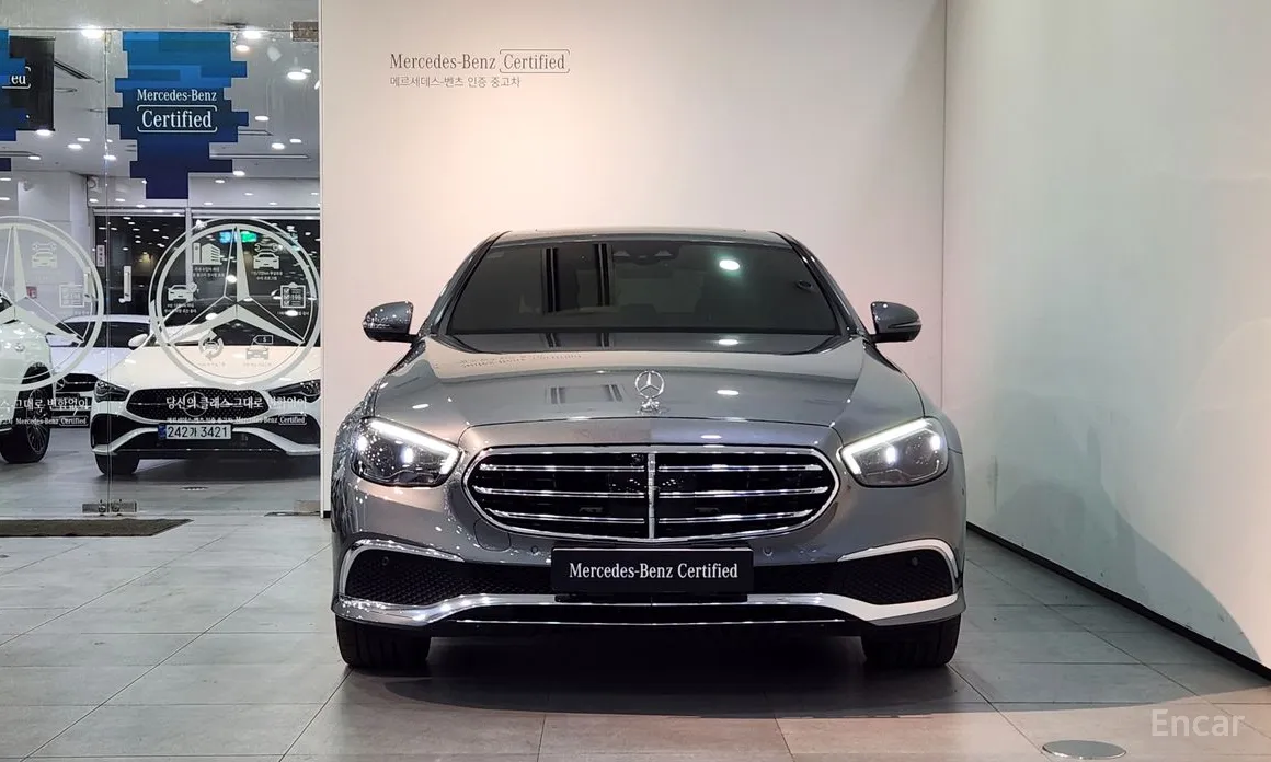 Фото 3 - Mercedes-Benz E-Class