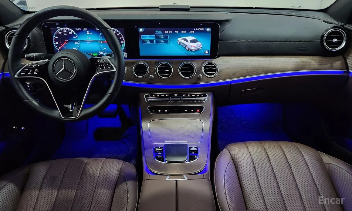 Фото 7 - Mercedes-Benz E-Class