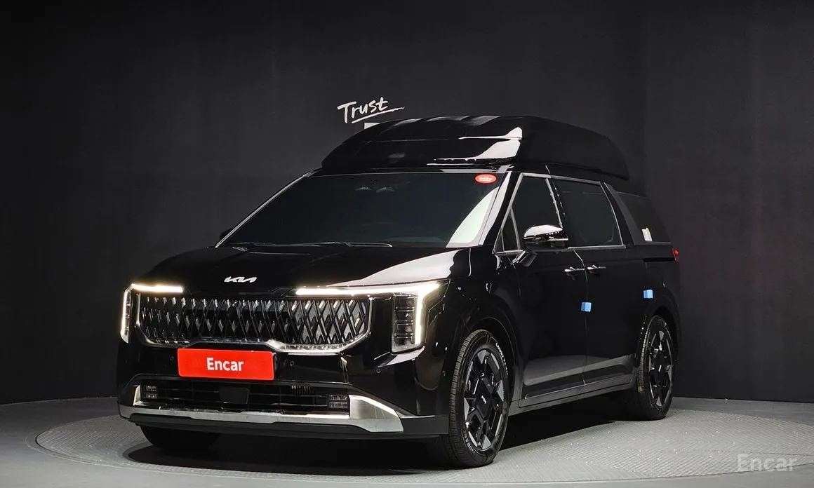 Фото 1 - Kia Carnival