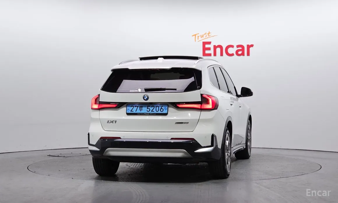 Фото 4 - BMW iX1