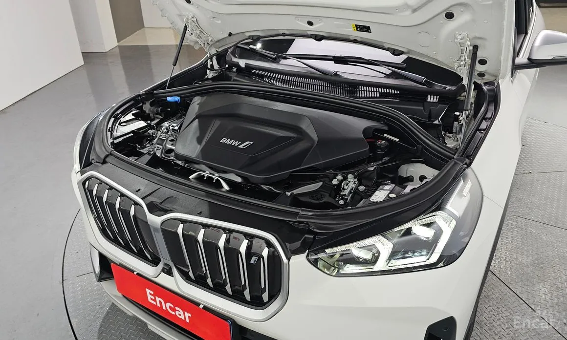 Фото 6 - BMW iX1