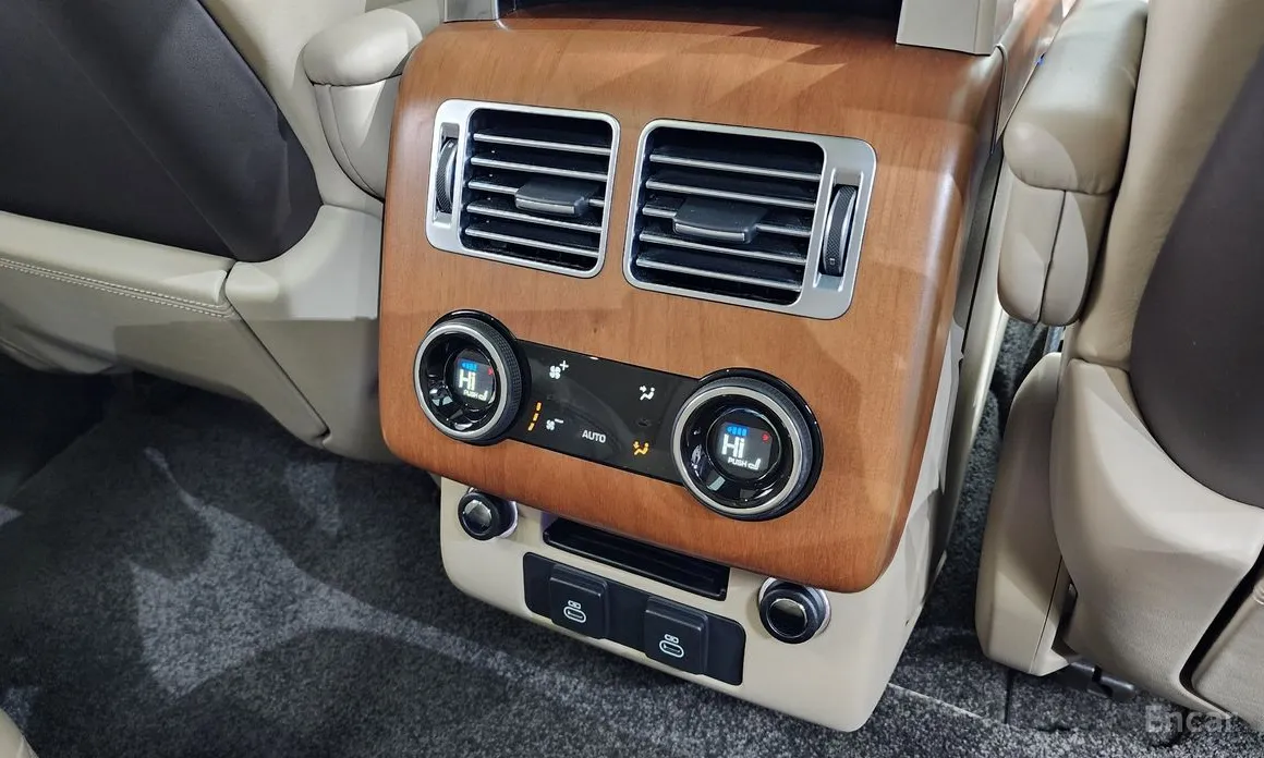 Фото 18 - Land Rover Range Rover