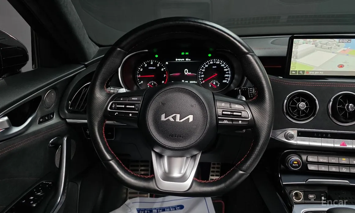 Фото 13 - Kia Stinger