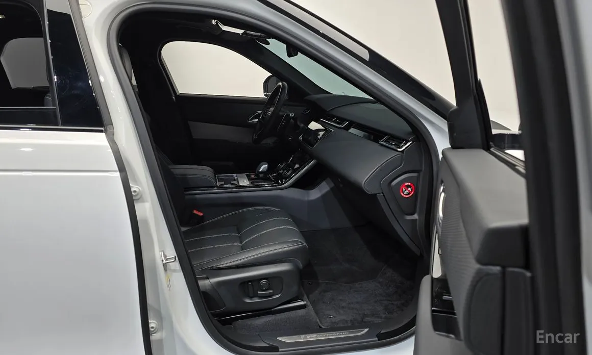 Фото 11 - Land Rover Range Rover Velar