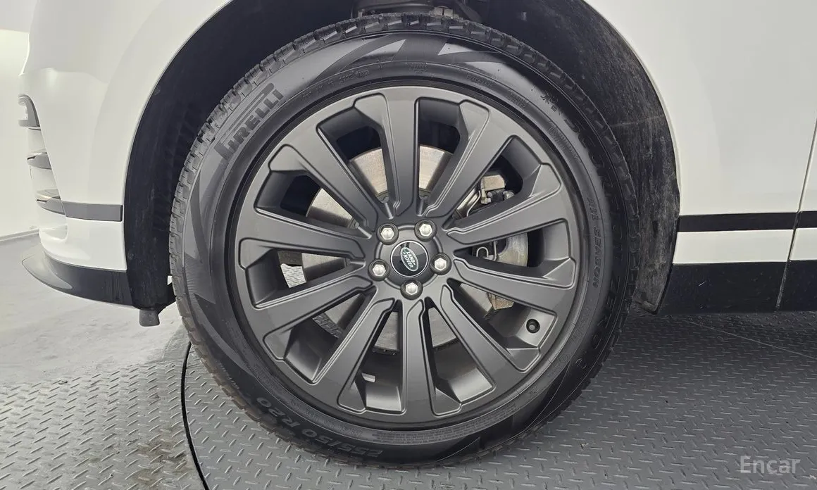 Фото 5 - Land Rover Range Rover Velar