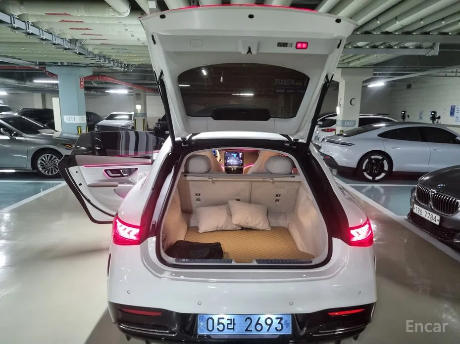 Фото 12 - Mercedes-Benz EQS