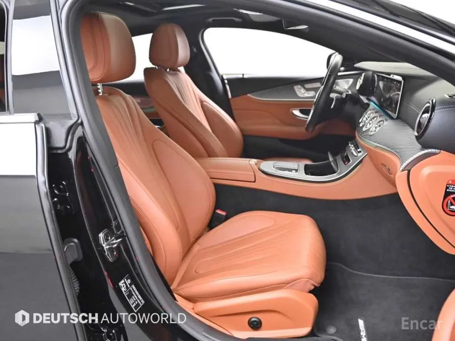 Фото 10 - Mercedes-Benz CLS-Class