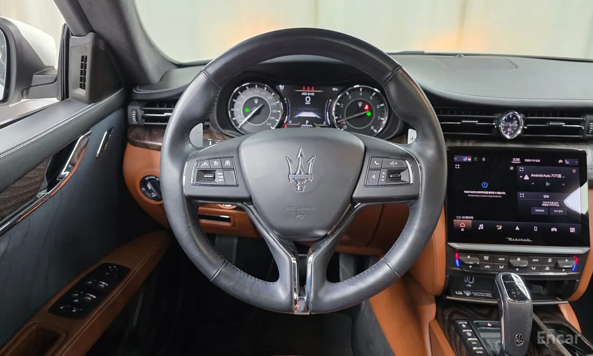 Фото 13 - Maserati Quattroporte