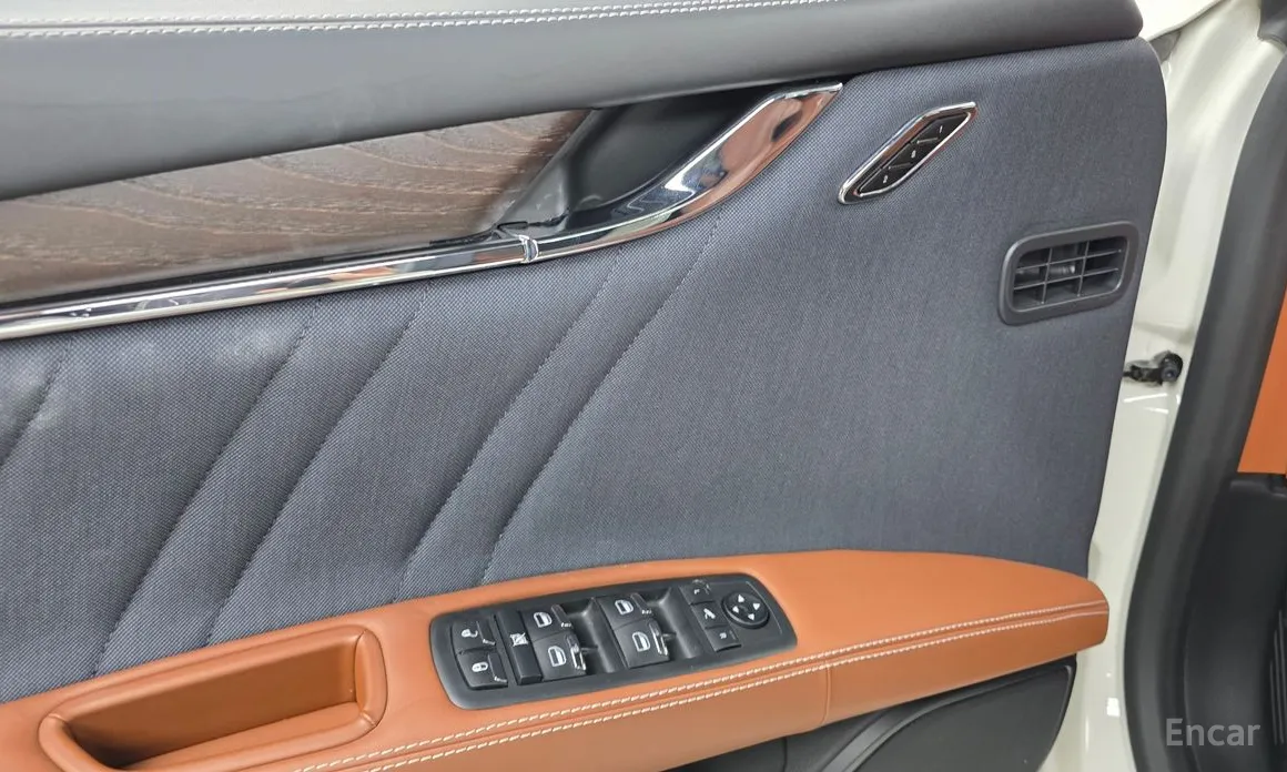 Фото 17 - Maserati Quattroporte