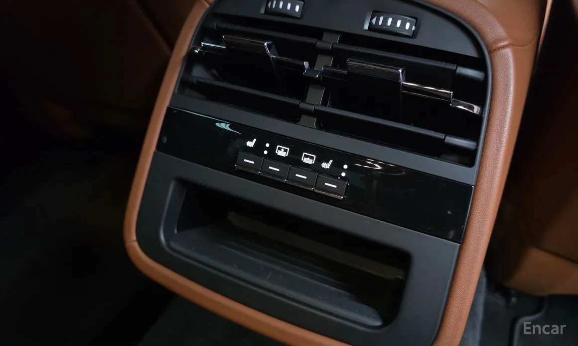 Фото 18 - Maserati Quattroporte