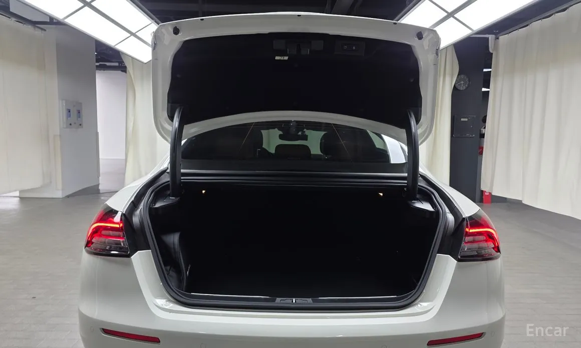 Фото 20 - Maserati Quattroporte