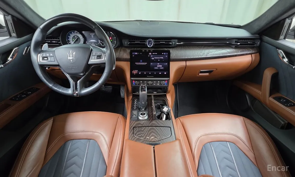 Фото 7 - Maserati Quattroporte