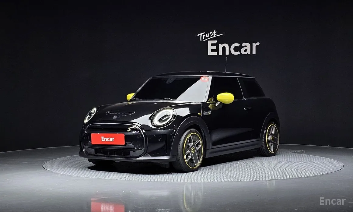 Фото 1 - Mini Cooper