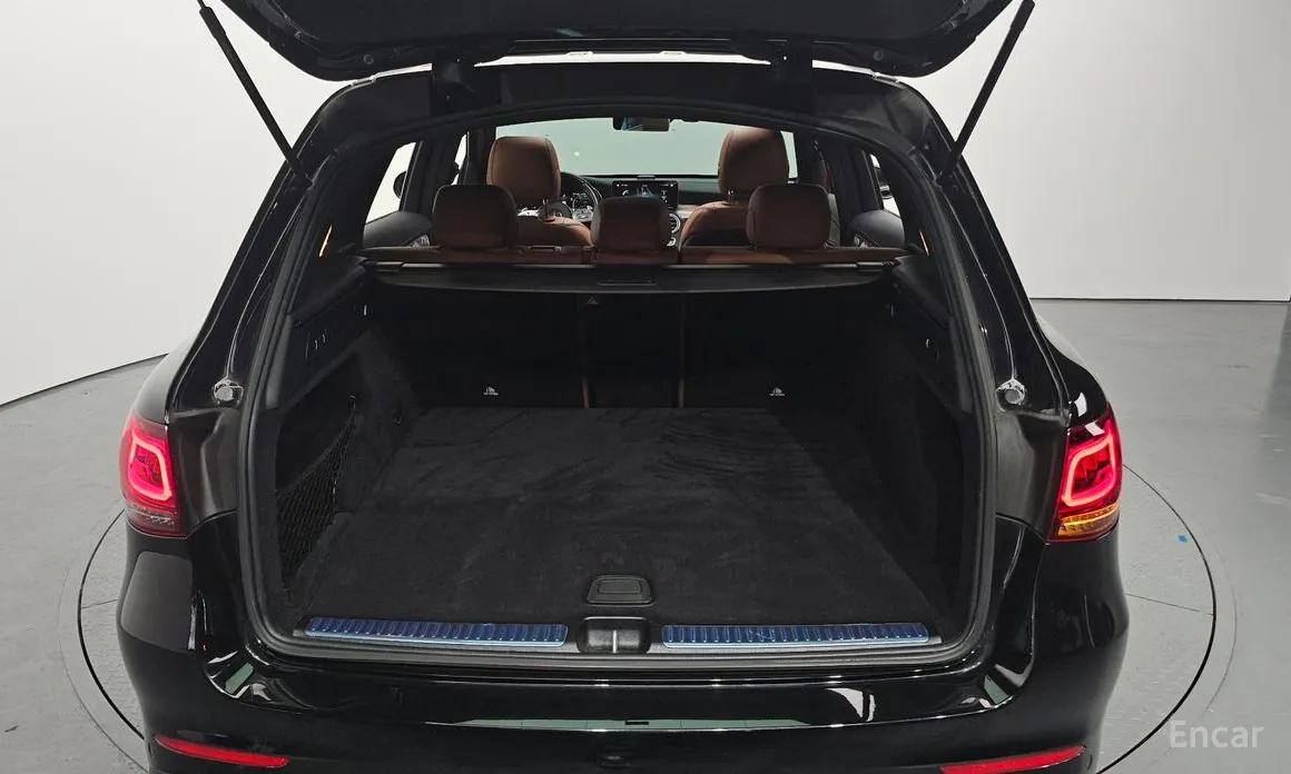 Фото 20 - Mercedes-Benz GLC-Class