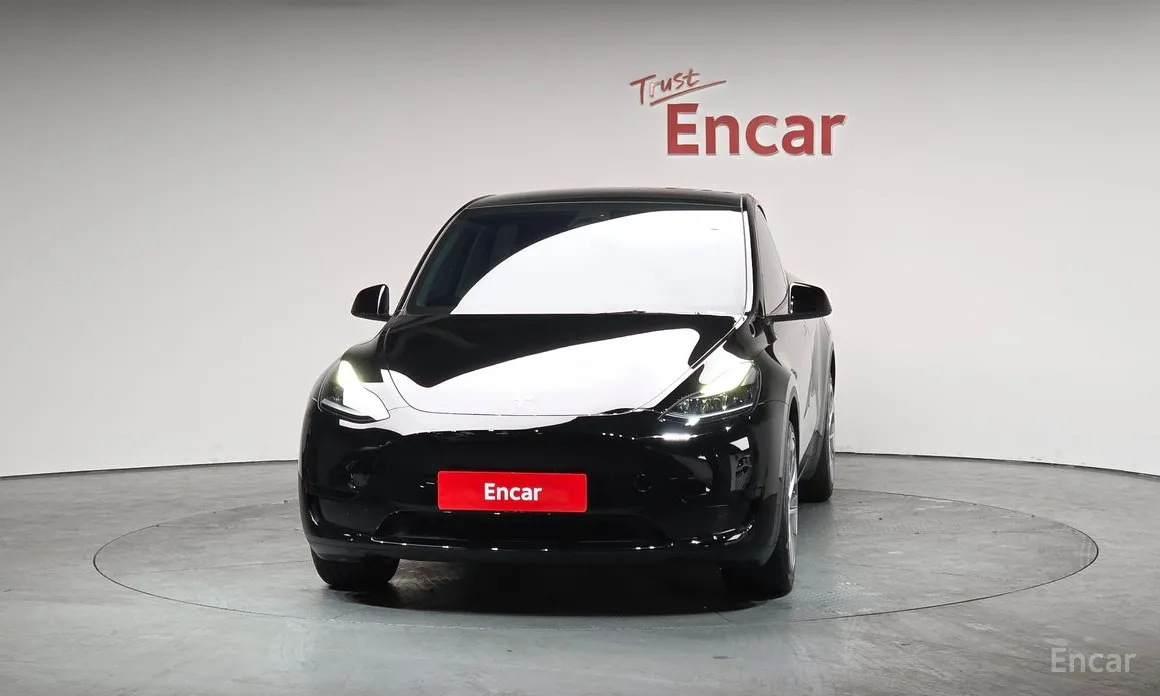 Фото 3 - Tesla Model Y