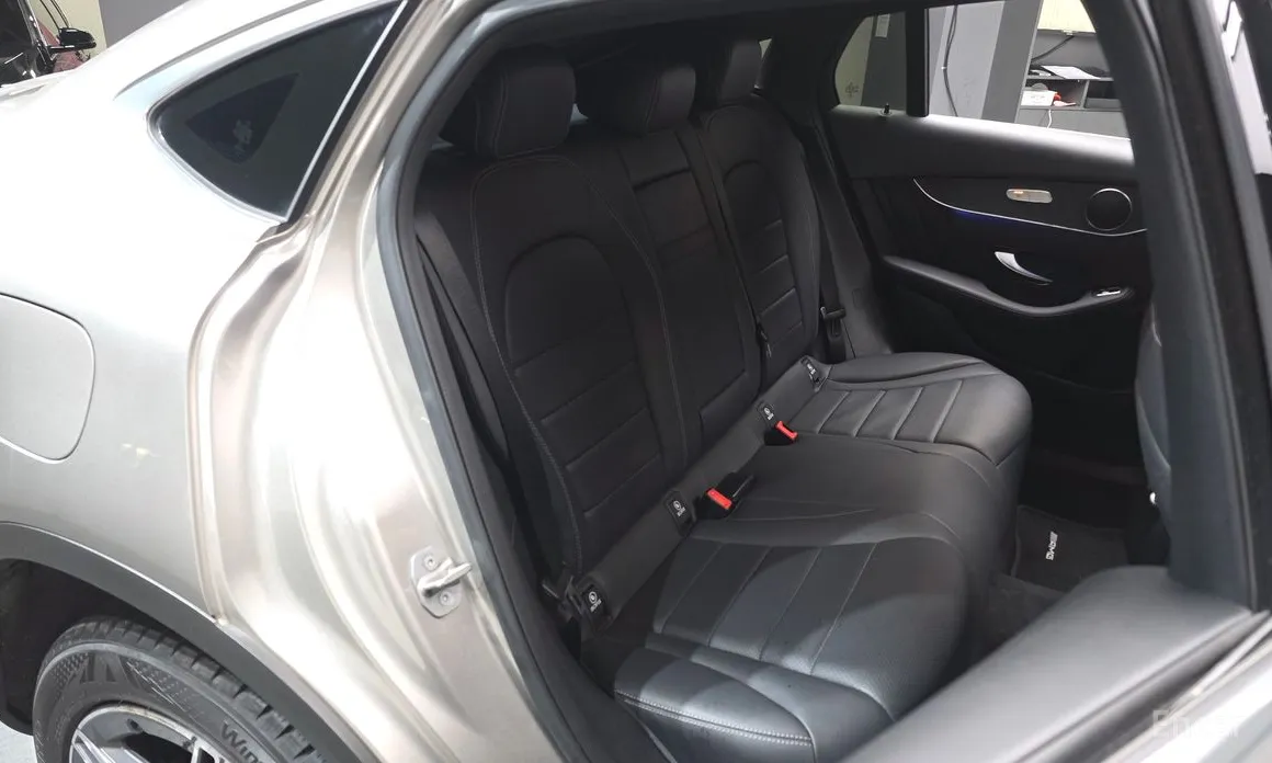 Фото 11 - Mercedes-Benz GLC-Class