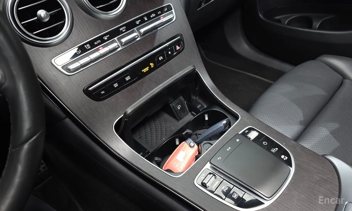 Фото 17 - Mercedes-Benz GLC-Class