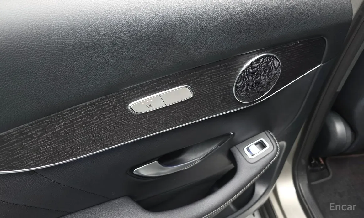 Фото 18 - Mercedes-Benz GLC-Class