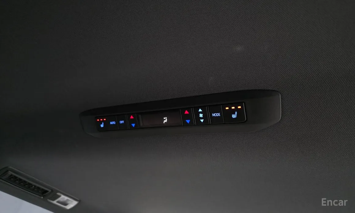 Фото 18 - Toyota Sienna