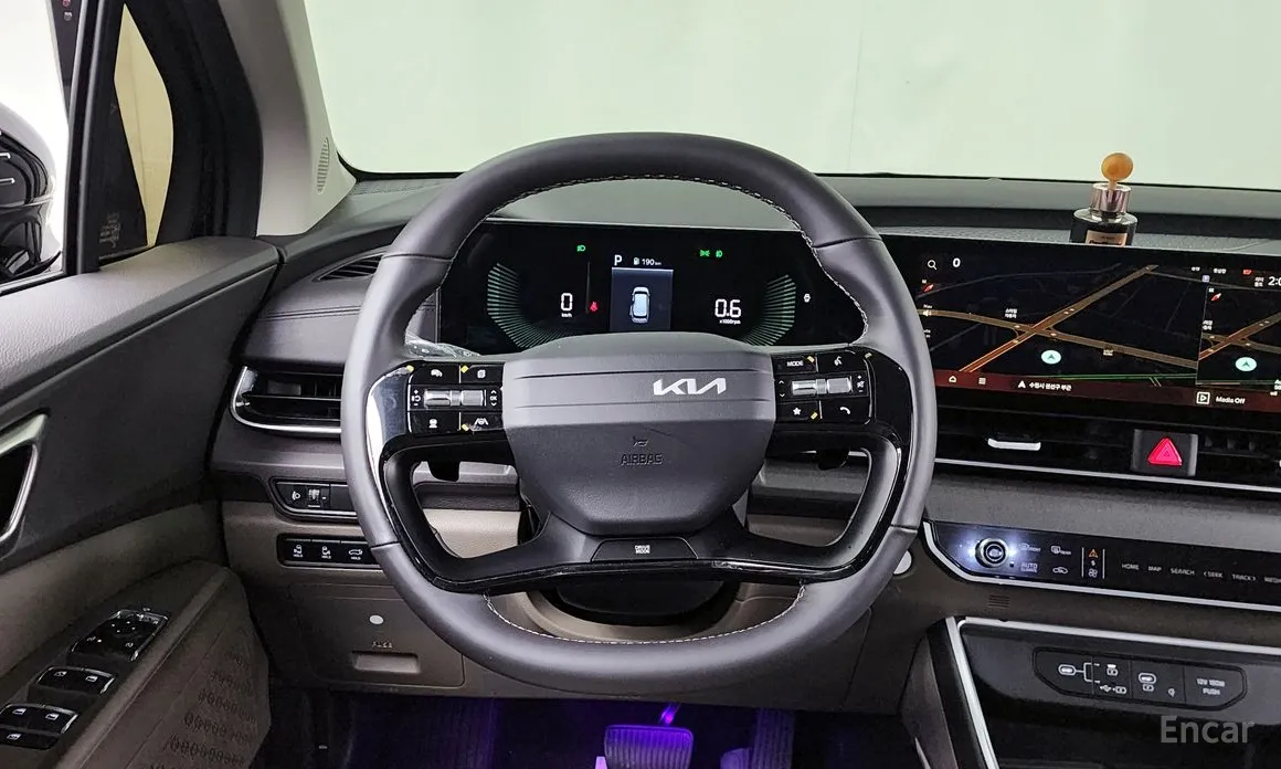 Фото 13 - Kia Carnival