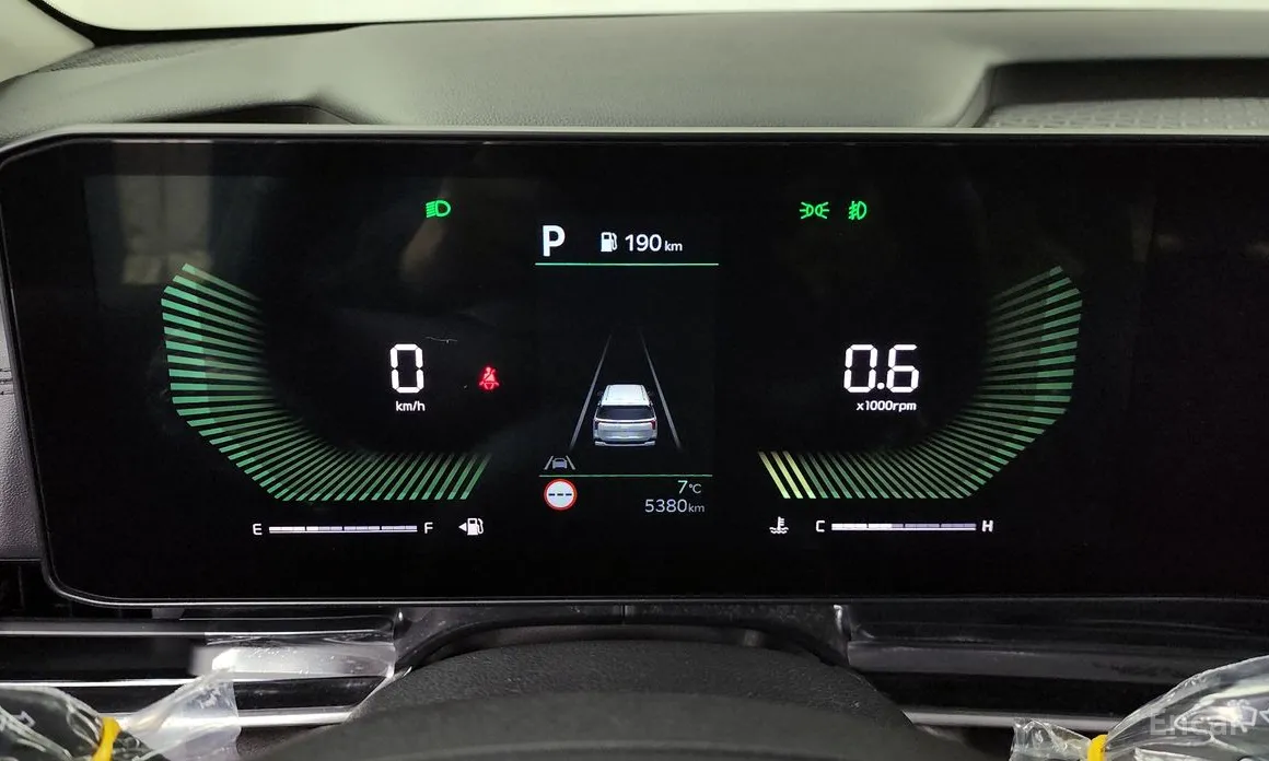 Фото 8 - Kia Carnival