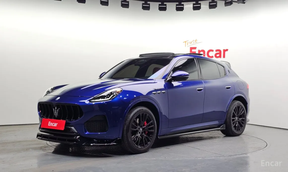 Фото 1 - Maserati Grecale