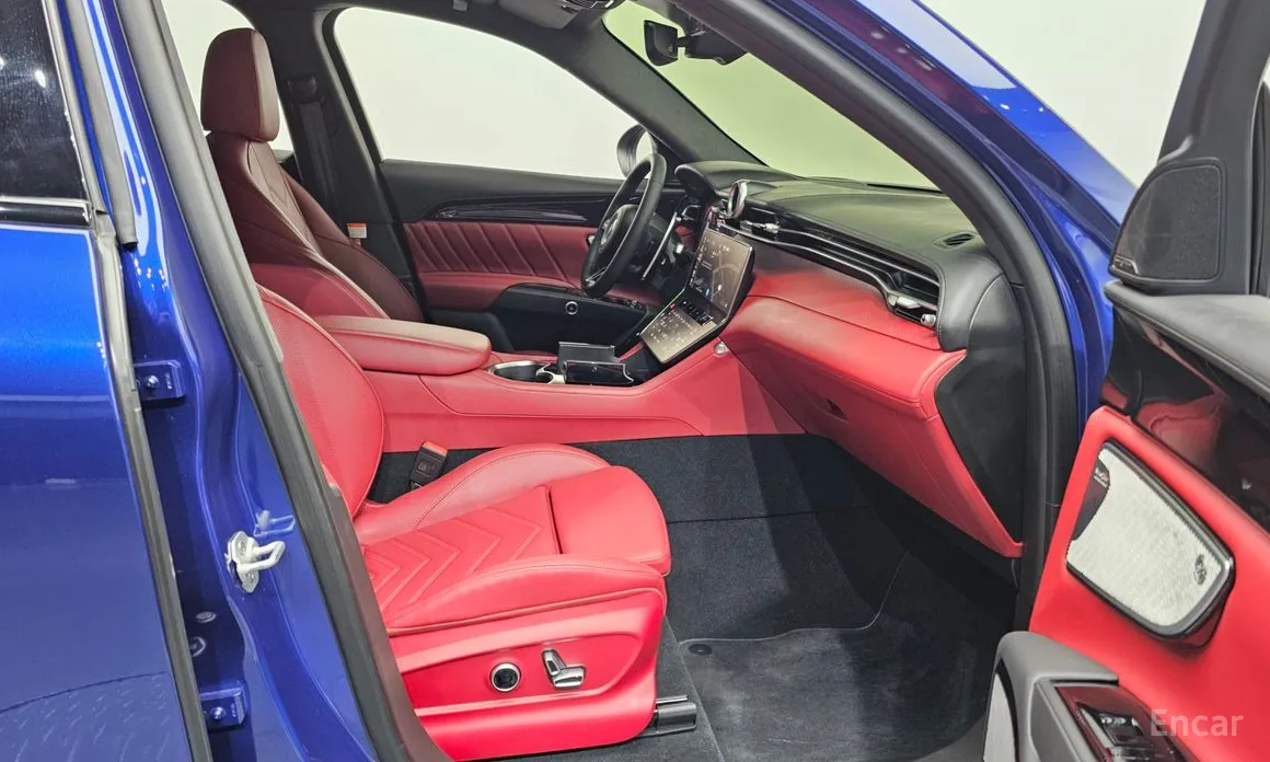 Фото 11 - Maserati Grecale