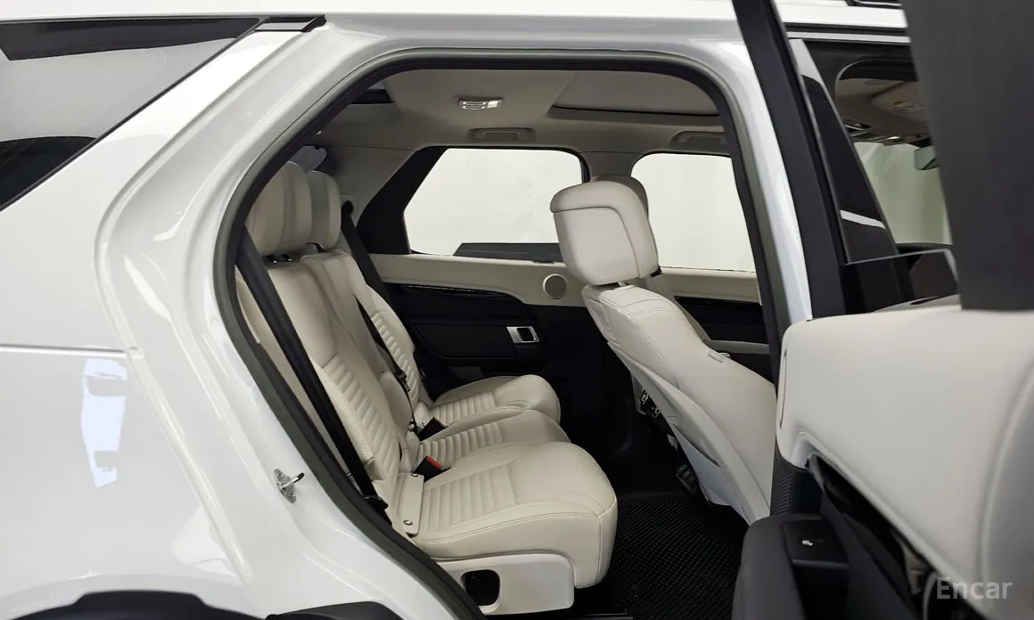 Фото 12 - Land Rover Discovery