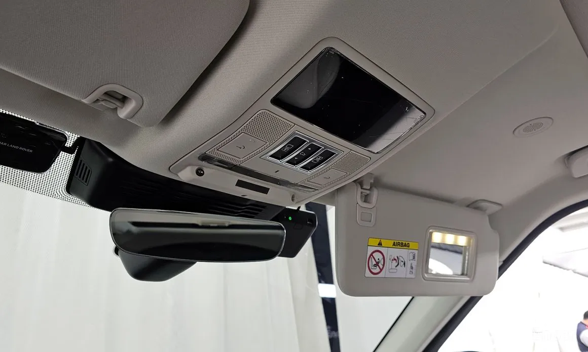 Фото 18 - Land Rover Discovery