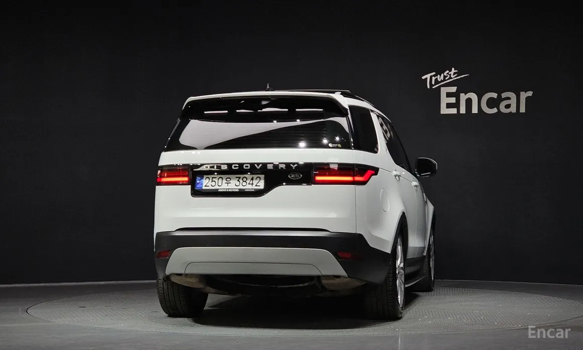 Фото 4 - Land Rover Discovery