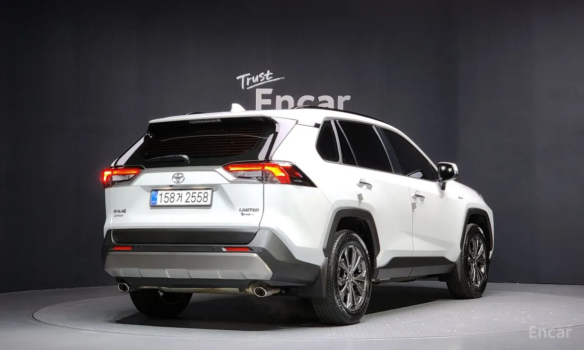 Toyota RAV4 2019 2,5 4WD Hybrid LTD