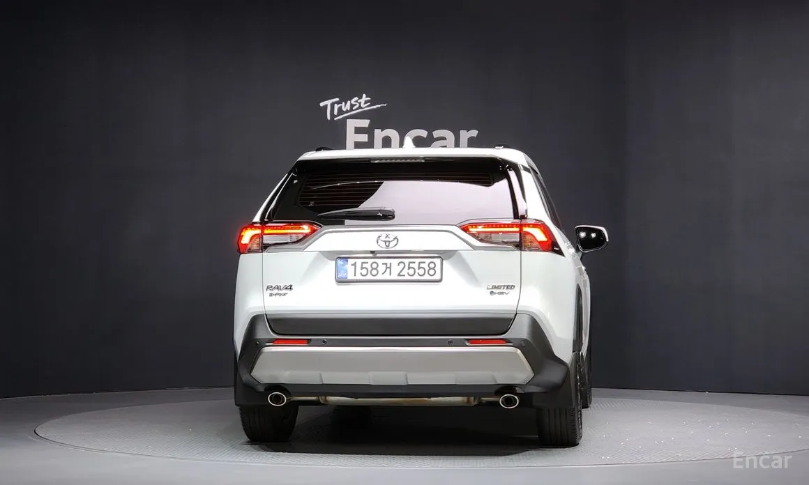 Toyota RAV4 2019 2,5 4WD Hybrid LTD