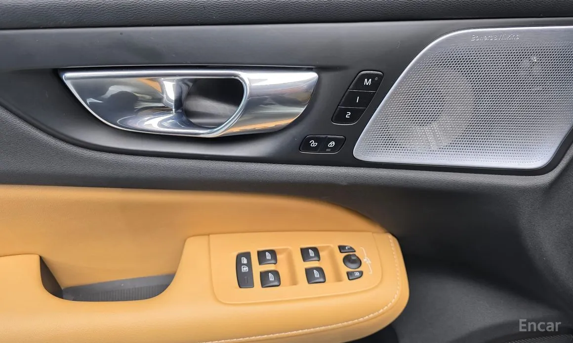 Фото 14 - Volvo S60