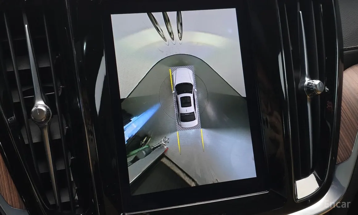 Фото 18 - Volvo S60