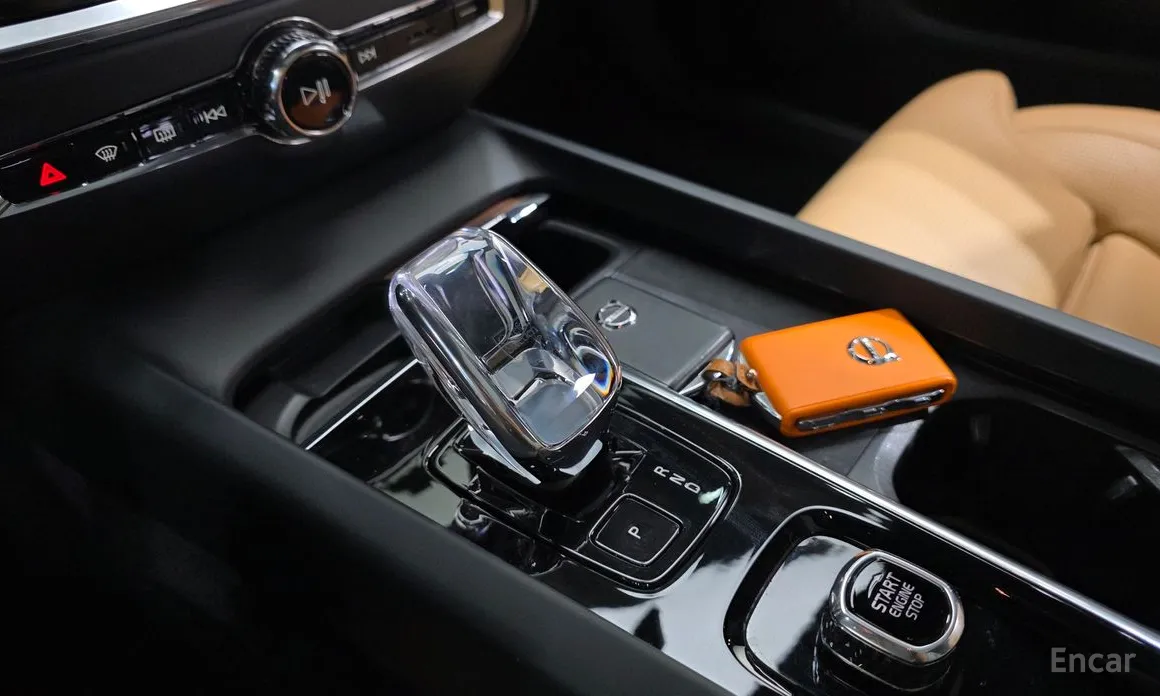 Фото 9 - Volvo S60