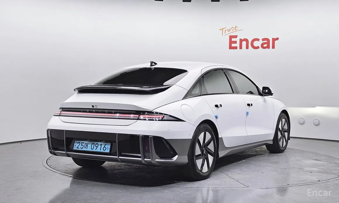 Фото 2 - Hyundai Ioniq 6