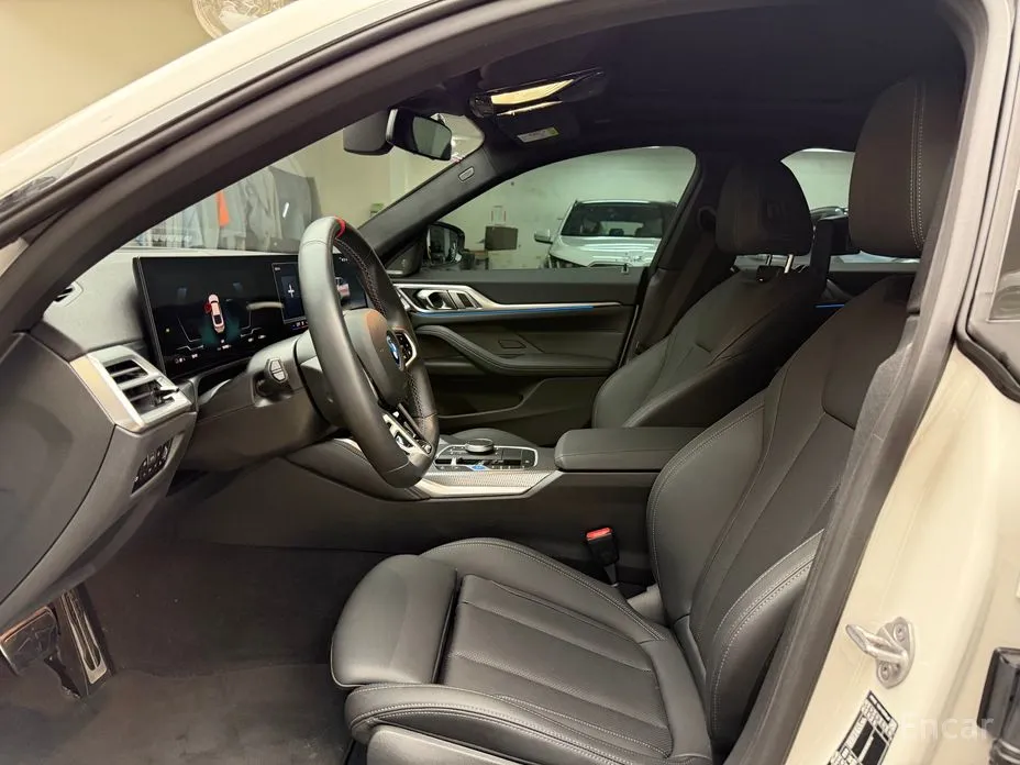 Фото 12 - BMW i4