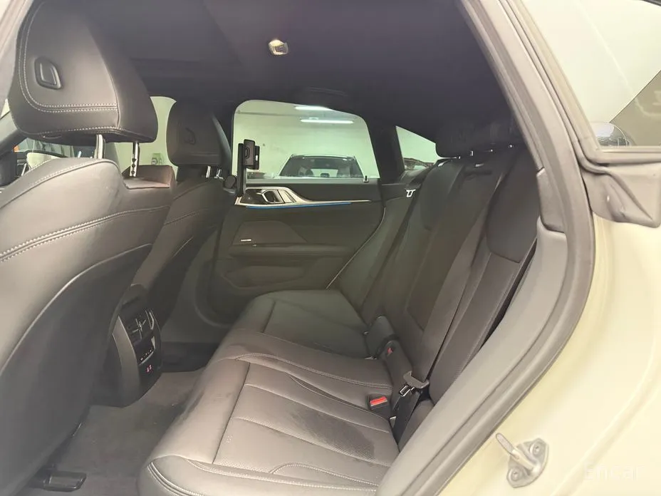 Фото 13 - BMW i4