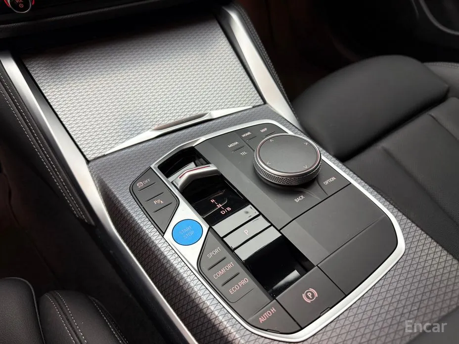 Фото 14 - BMW i4