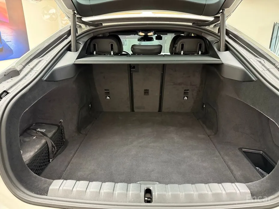 Фото 15 - BMW i4