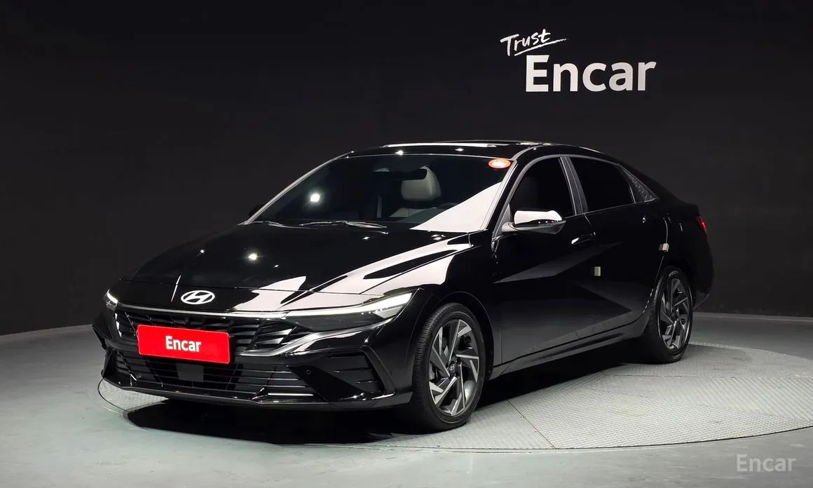 Фото 1 - Hyundai Avante